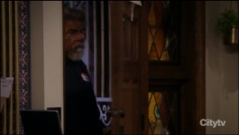 Lopez vs Lopez - Season 03 Episode 12